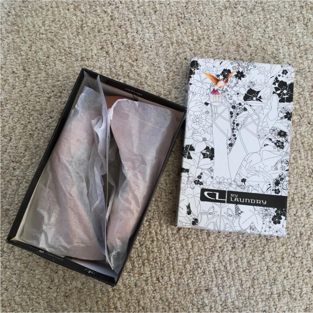 NWT Pima Wedge Heels from CL by Laundry